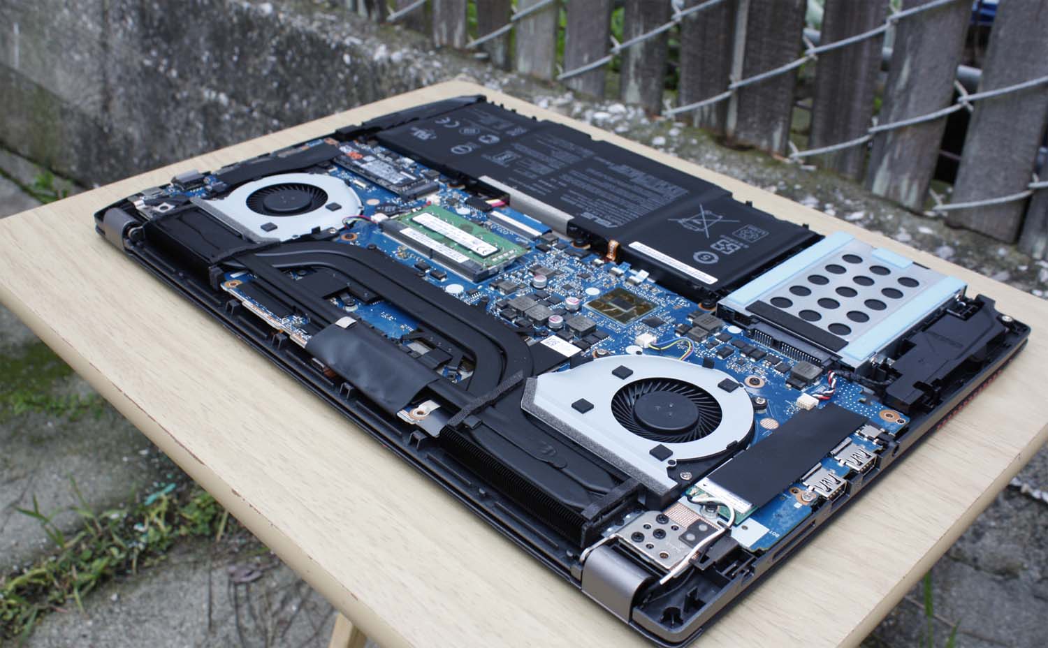 Замена или ремонт видеочипа ноутбука Compaq в Бресте